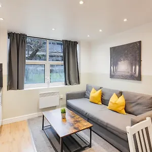 https://5-person-modern-apartment-nr-city-centre.cardiffhotelswales.com